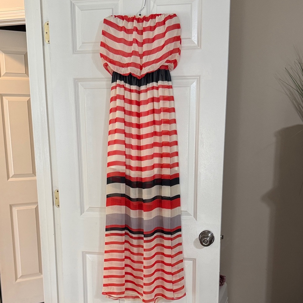 Double Zero Strapless Red and White Striped Dress